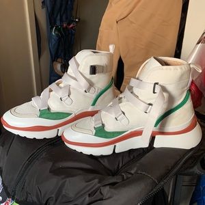 Chloè size 40 sneaker used but great condition